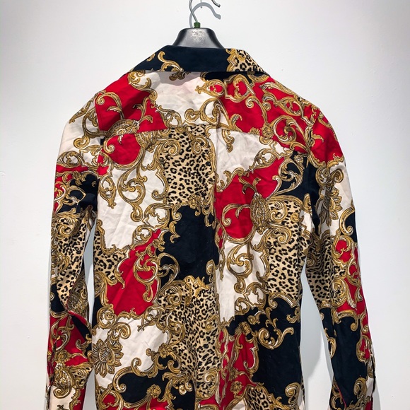 “Goldmember sace” Button down shirt - Picture 7 of 9